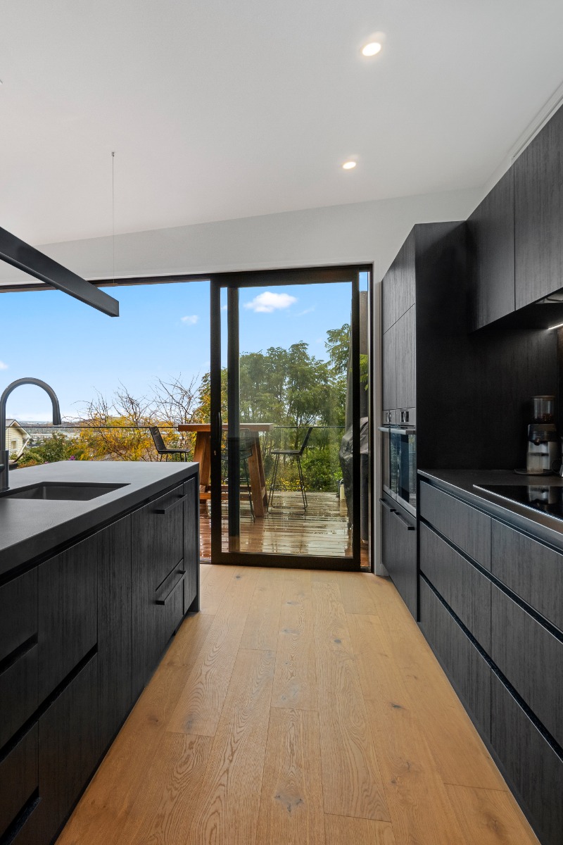 AK-7996-7-7-22-0002705