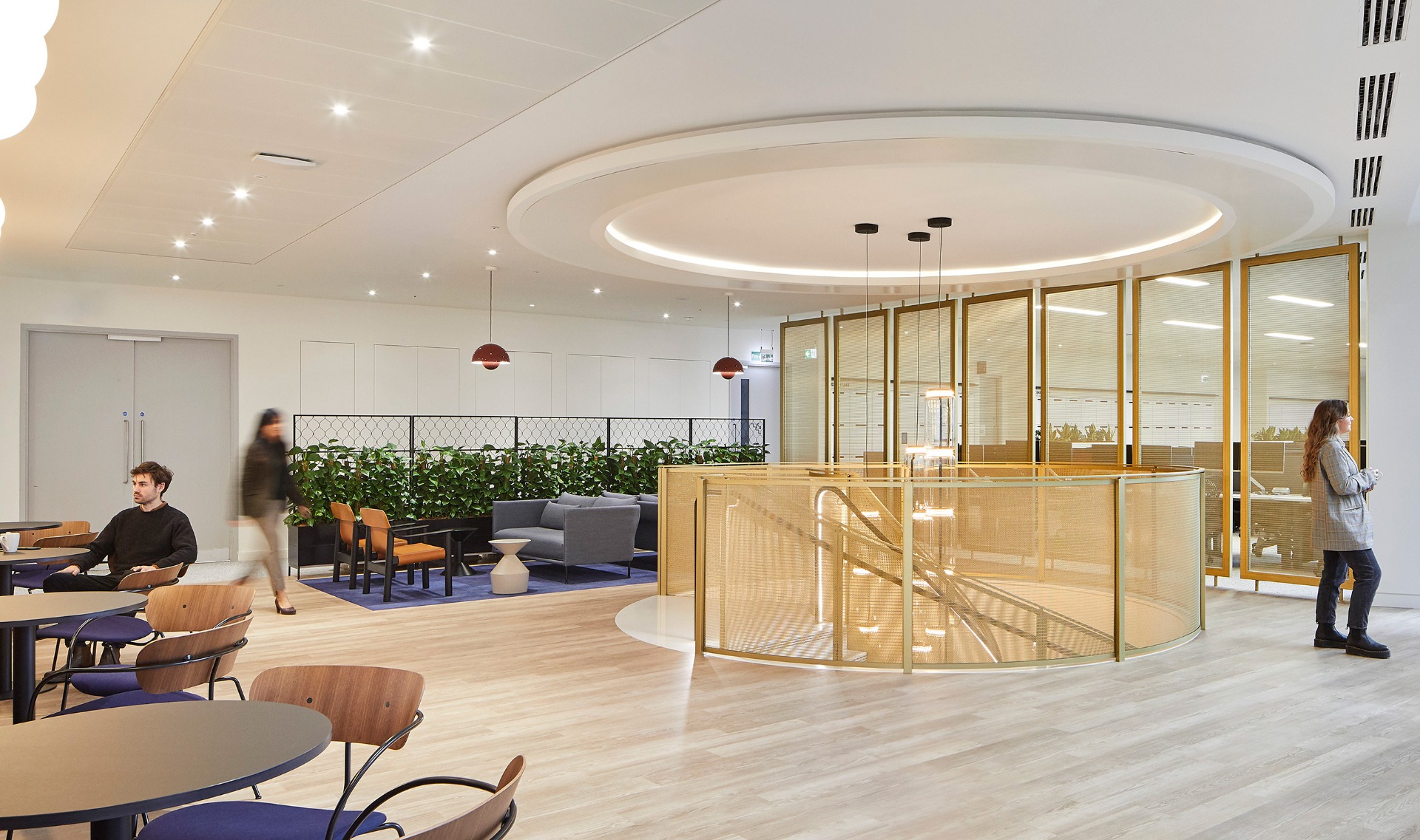 IPZ-56_BishopsGate_003_2700x1600