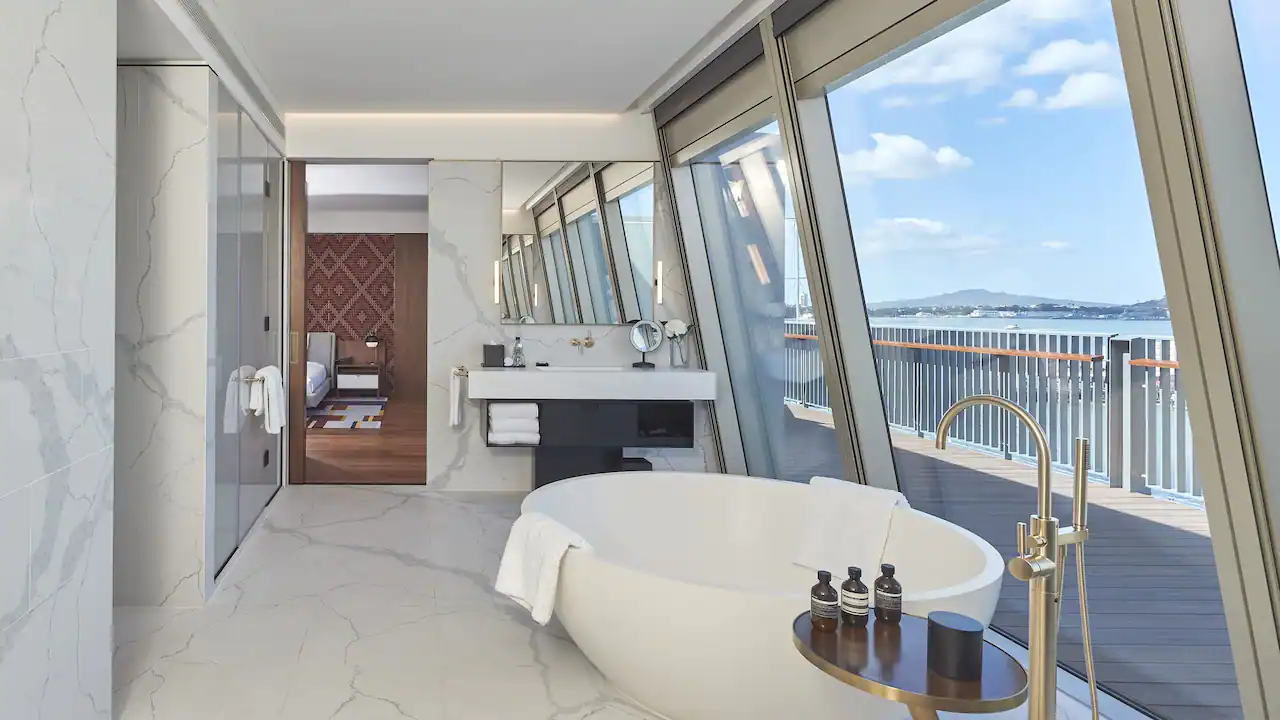 Presidential_Suite_01