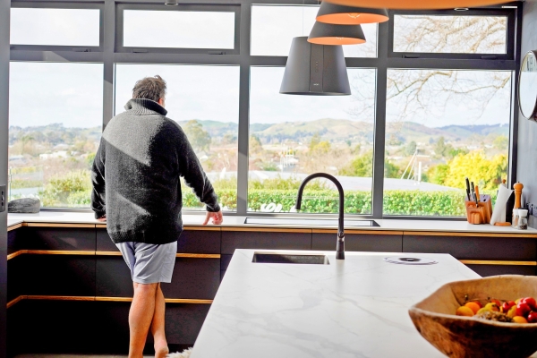Modern Sophistication Meets Natural Charm: Archant Porcelain Kitchen in Havelock North, NZ