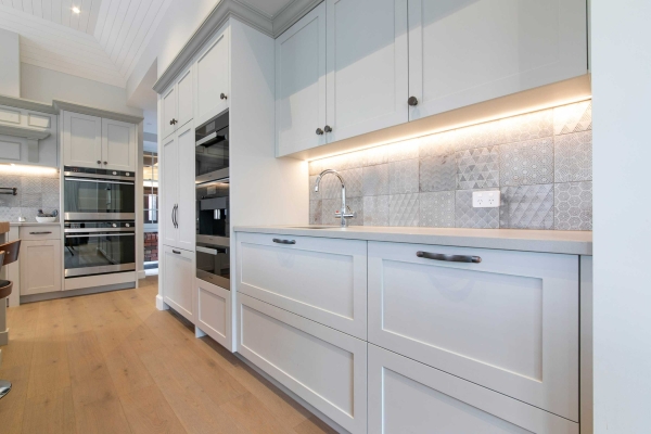 The Ultimate Price Guide to Kitchen Splashbacks (Cost and Comparison)