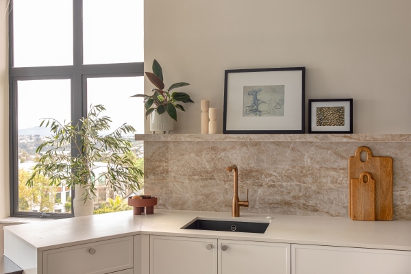 A Modern Marvel: High-Rise Apartment Renovation with Timeless Elegance