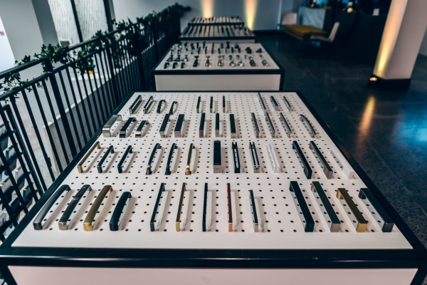 Elevate Your Kitchen Style: A Guide to Choosing the Perfect Cabinet Handles