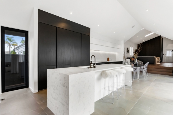 Exquisite and Extended Bungalow – Ash Road Residence