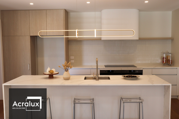 Rich Rise Featuring Acralux