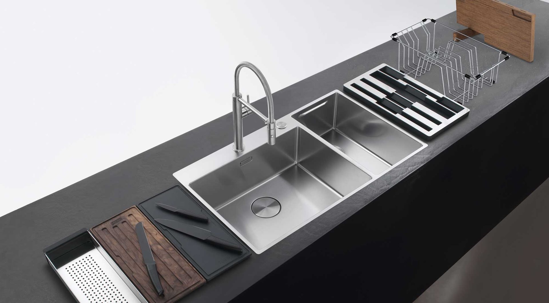 Image-8-the-box-centre-is-a-truly-stunning-design