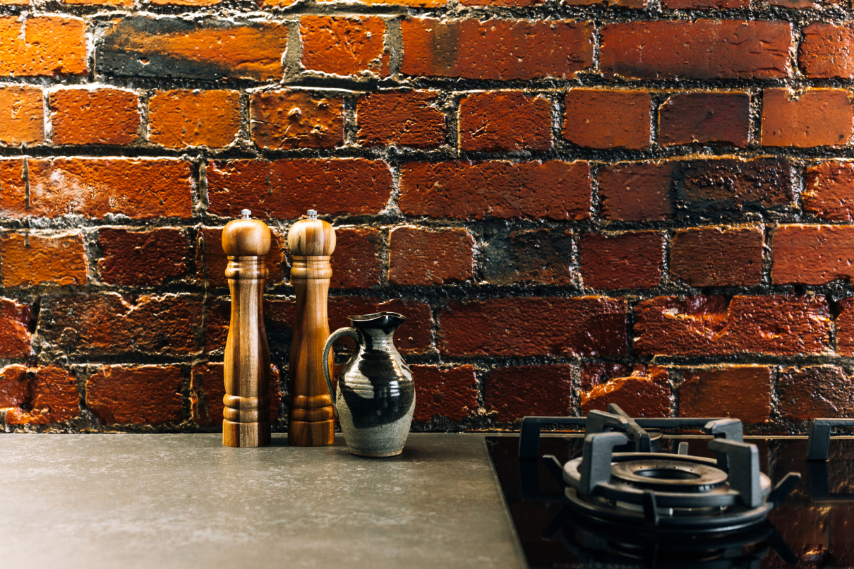 Industrial_Inspired_with_Metal_Burnished-12-Archant_Porcelain
