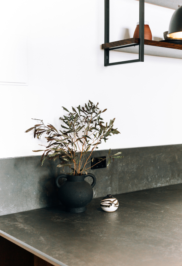 Industrial_Inspired_with_Metal_Burnished-2-Archant_Porcelain_1