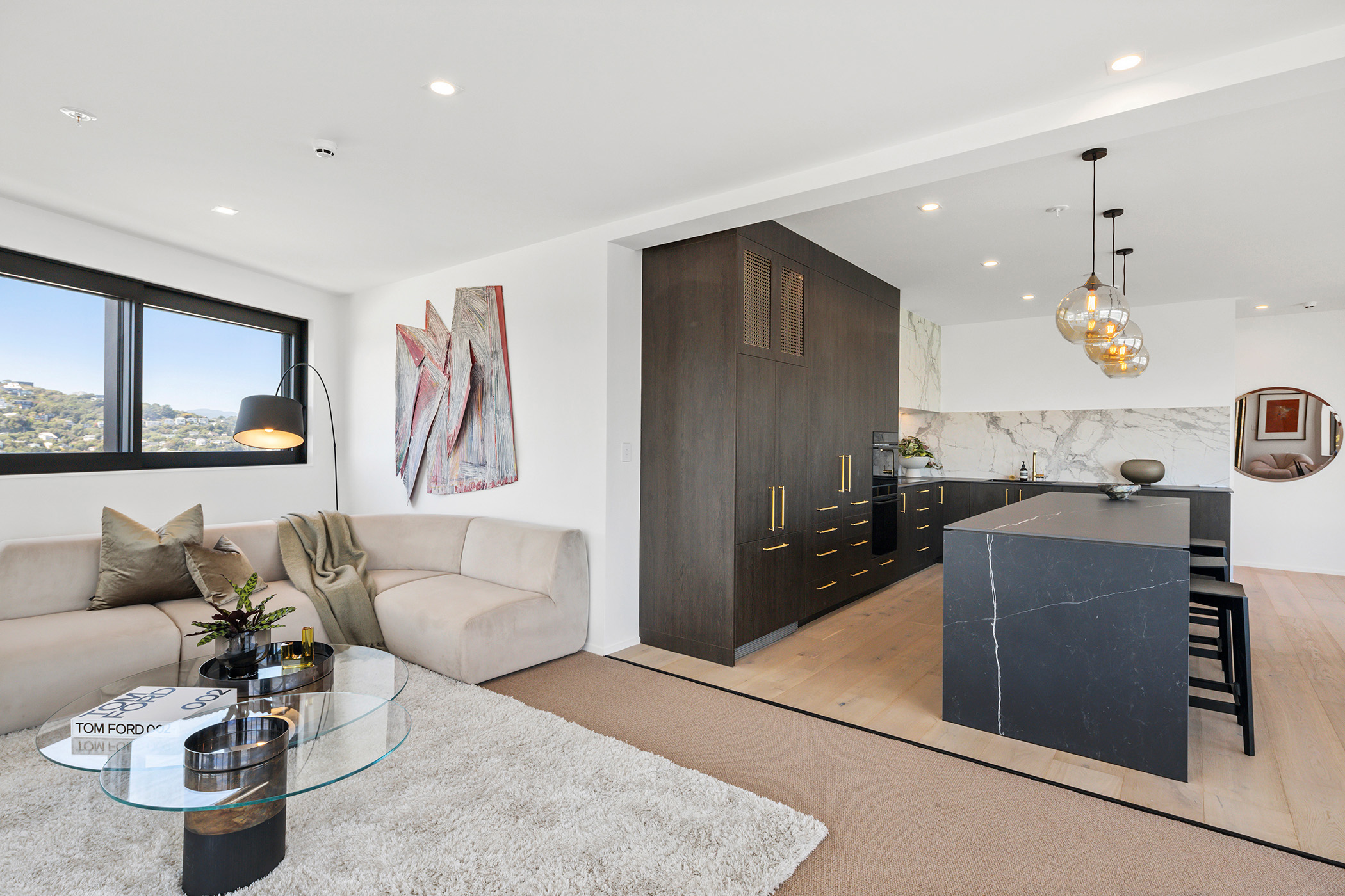 12670967_9-328-16_photo_web_minus_logo