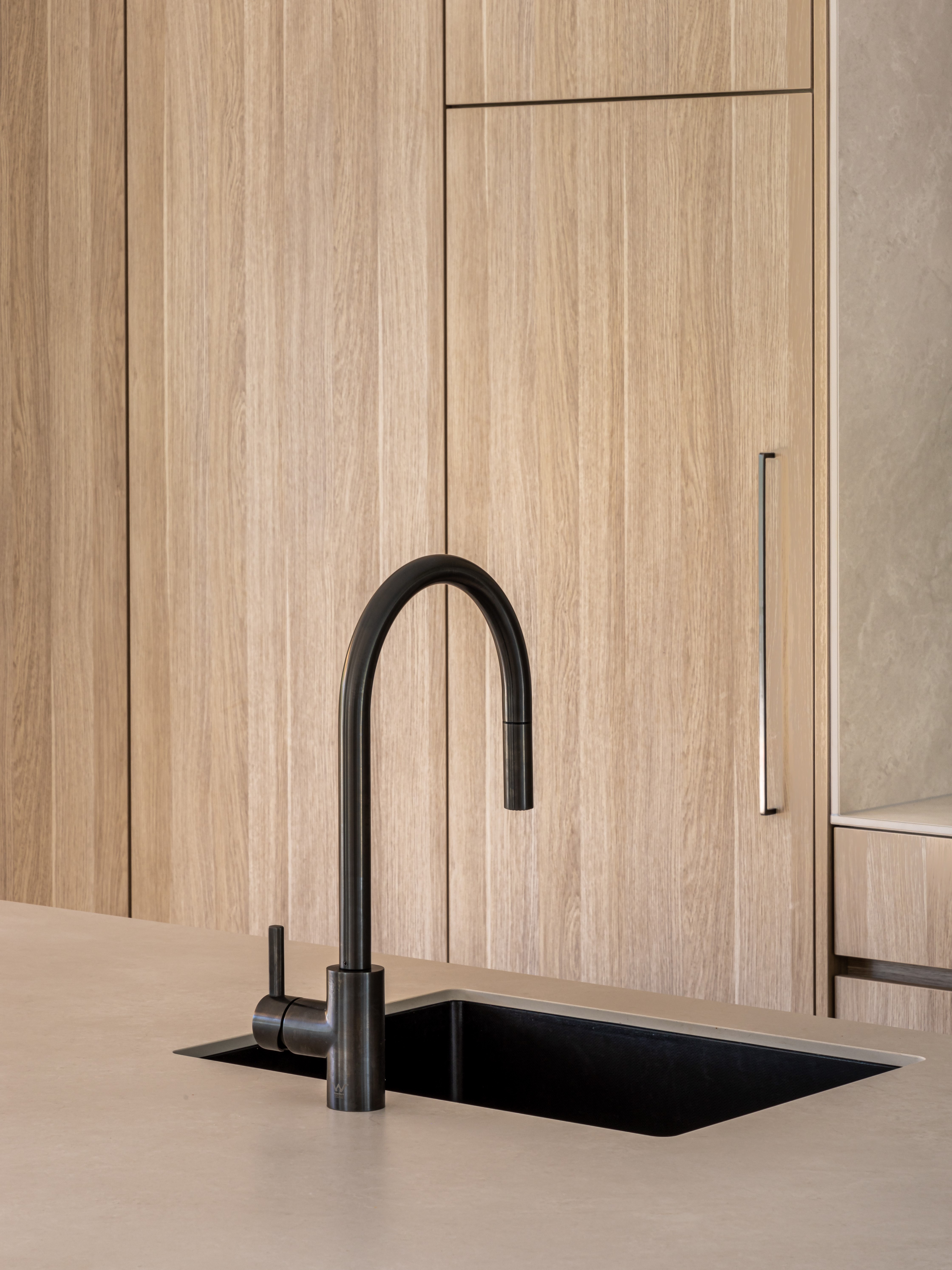 This image showcases a kitchen project featuring a Florim Stone Marfil