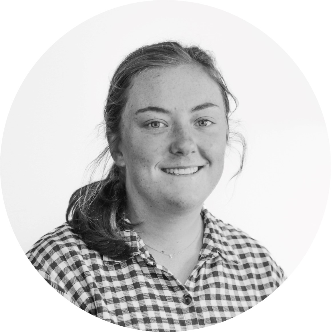 Zaria_Currie_BW_Circle